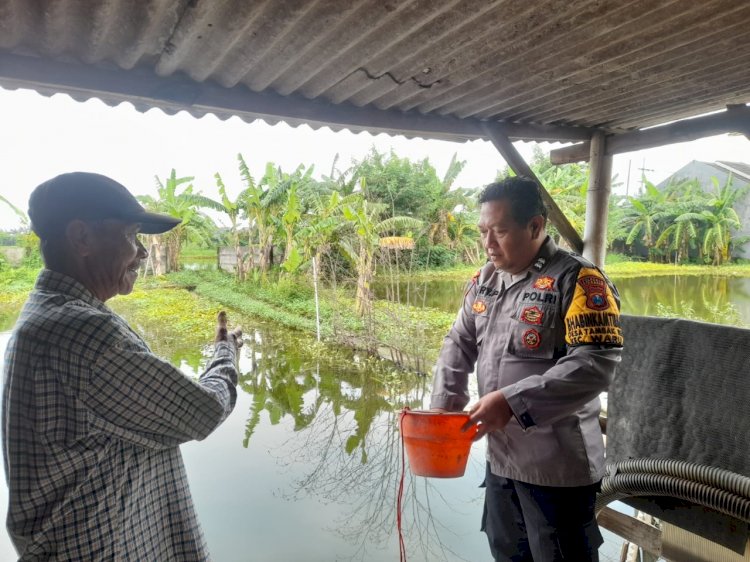 Bhabinkamtibmas Cek Lahan P2B Perikanan di Desa Tambak Rejo, Dukung Program Ketahanan Pangan