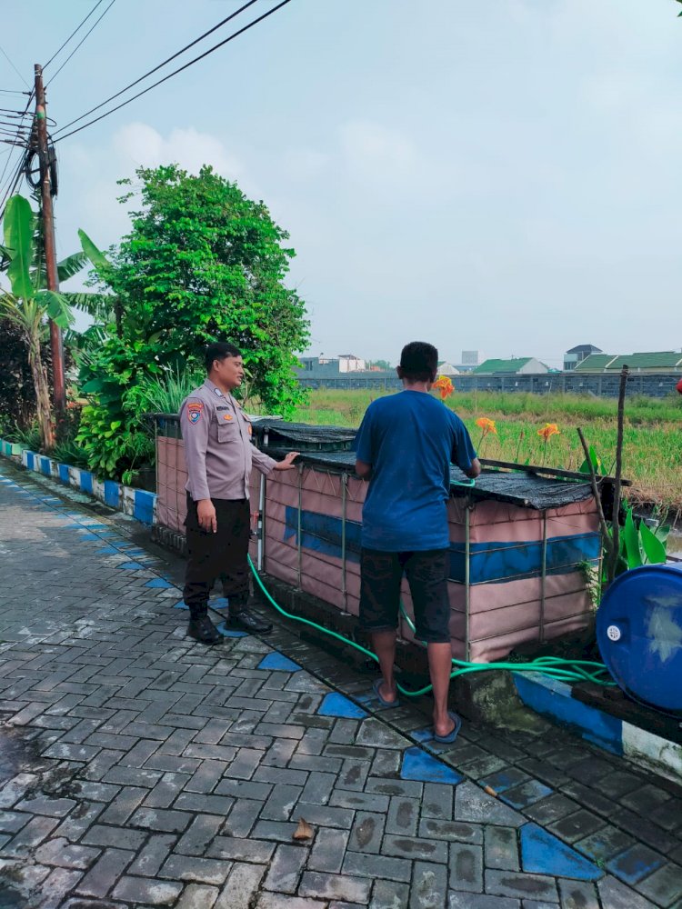 Polresta Sidoarjo | Polsek Sukodono Dukung Ketahanan Pangan Lewat Program Budidaya Lele
