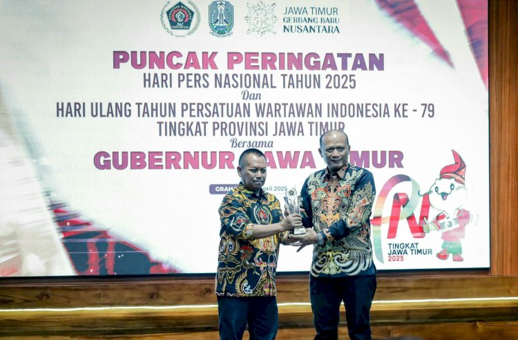 Kapolda Jatim Raih Penghargaan Prapanca Award di Puncak HPN 2025