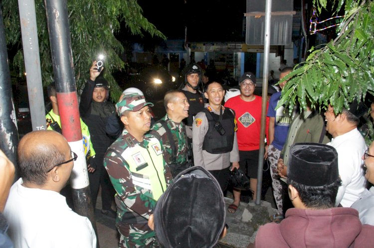 Polres Kediri Kota dan Kodim 0809 Gelar Patroli Gabungan Pastikan Kondusifitas Pascaaksi Demo