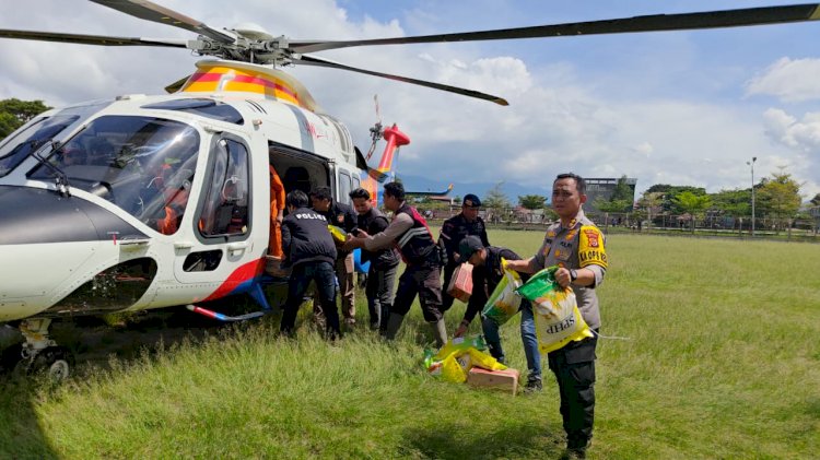 Polri Kirim Bantuan Logistik Via Udara, untuk Korban Banjir Aceh dan Sumatera Utara